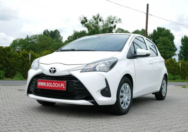 samochody osobowe Toyota Yaris cena 48700 przebieg: 65000, rok produkcji 2018 z Karpacz